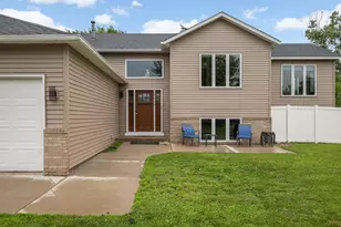 17550 Foxboro Ln, Lakeville, MN 55024 - Photo 6