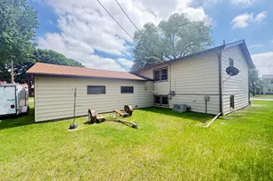 404 E 3rd St, Madison, MN 56256 - Photo 34