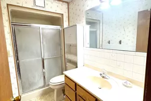 404 E 3rd St, Madison, MN 56256 - Photo 8