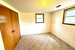 404 E 3rd St, Madison, MN 56256 - Photo 10