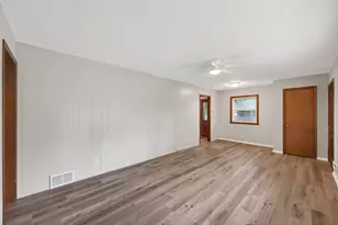 11241 Norway St NW, Coon Rapids, MN 55448 - Photo 10