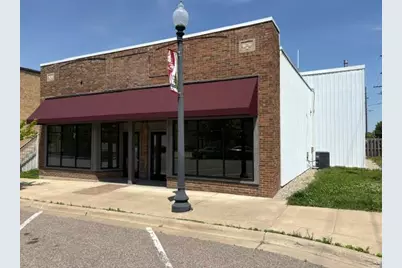 137 1st Street E, Jordan, MN 55352 - Photo 2