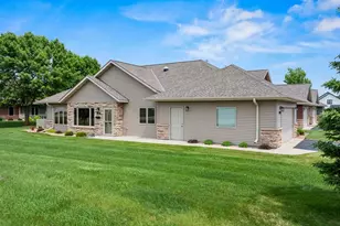 1626 Thunderbird Rd, Marshall, MN 56258 - Photo 8