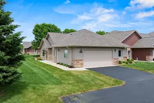 1626 Thunderbird Rd, Marshall, MN 56258 - Photo 12