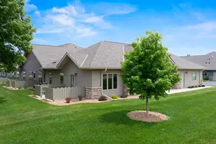 1626 Thunderbird Rd, Marshall, MN 56258 - Photo 10