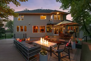 9200 Hearthstead Ln, Eden Prairie, MN 55347 - Photo 2
