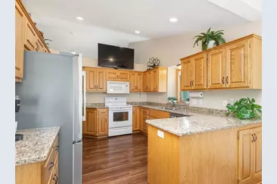 15930 38th Avenue N, Plymouth, MN 55446 - Photo 14