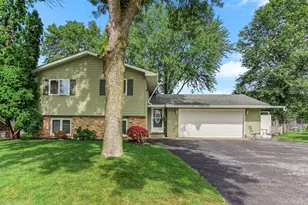 1514 15th St W, Hastings, MN 55033 - Photo 1