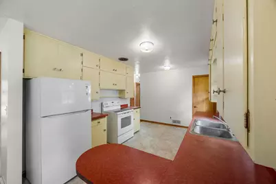 711 Elm Avenue, Gaylord, MN 55334 - Photo 14