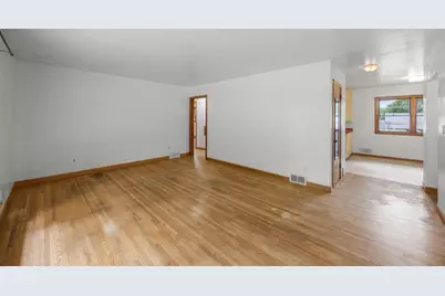 711 Elm Avenue, Gaylord, MN 55334 - Photo 12