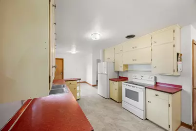 711 Elm Avenue, Gaylord, MN 55334 - Photo 16