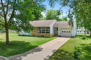 711 Elm Ave, Gaylord, MN 55334 - Photo 4