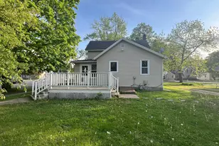 536 Gambia Ave, Wabasha, MN 55981 - Photo 2