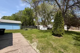 1630 14th St S, Fargo,  58103 - Photo 4