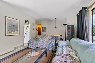 4222 Bridgewood Terrace, Vadnais Heights, MN 55127 - Photo 6