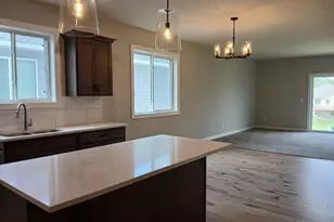 441 Grant Ave SE, Hutchinson, MN 55350 - Photo 8