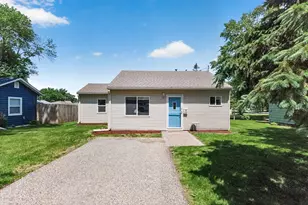 419 7th Ave W, Shakopee, MN 55379 - Photo 1