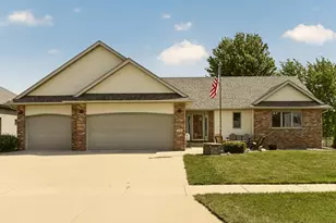 906 Bucknell Blvd SE, Stewartville, MN 55976 - Photo 1