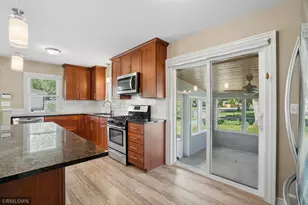 5101 Sheridan Ave N, Minneapolis, MN 55430 - Photo 14
