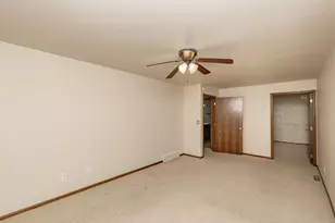4688 44th Ave S, Fargo, ND 58104 - Photo 12