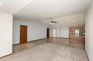 4688 44th Ave S, Fargo, ND 58104 - Photo 4