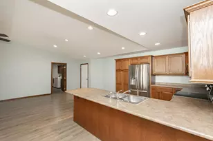 4688 44th Ave S, Fargo, ND 58104 - Photo 8