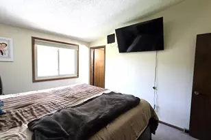 8009 Edgewood Ave N, Brooklyn Park, MN 55445 - Photo 12