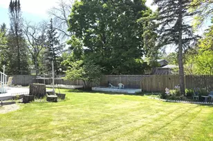 8009 Edgewood Ave N, Brooklyn Park, MN 55445 - Photo 20