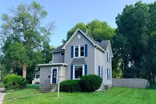 410 Frank Hall Dr, Albert Lea, MN 56007 - Photo 1