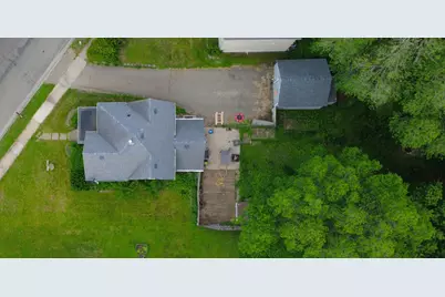 410 Frank Hall Drive, Albert Lea, MN 56007 - Photo 2