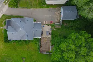 410 Frank Hall Dr, Albert Lea, MN 56007 - Photo 2