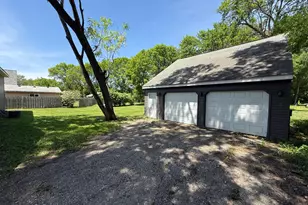 1514 Trott Ave SW, Willmar, MN 56201 - Photo 20