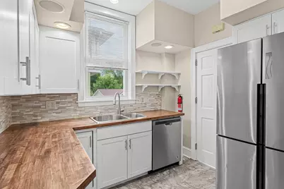 228 Victoria Street N, Saint Paul, MN 55104 - Photo 14