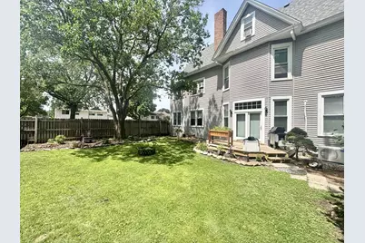 228 Victoria Street N, Saint Paul, MN 55104 - Photo 2