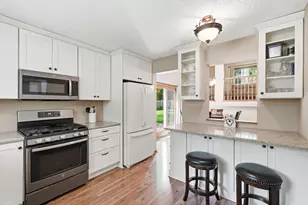 10045 Hemlock Ln N, Maple Grove, MN 55369 - Photo 6
