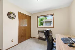 10045 Hemlock Ln N, Maple Grove, MN 55369 - Photo 16