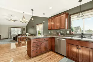 1983 Fieldstone Rd SW, Rochester, MN 55902 - Photo 6