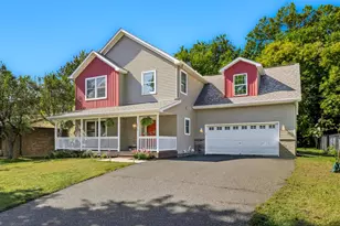 3915 Zane Ave N, Robbinsdale, MN 55422 - Photo 2