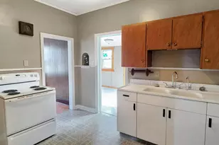 562 South St, Wabasso, MN 56293 - Photo 12