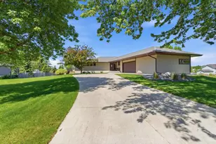 2600 15th St SW, Willmar, MN 56201 - Photo 8