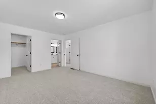 714 E Hawthorne Ave E, Saint Paul, MN 55106 - Photo 10