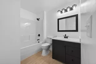 714 E Hawthorne Ave E, Saint Paul, MN 55106 - Photo 24