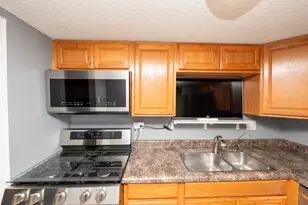 7196 72nd Ln N, Brooklyn Park, MN 55428 - Photo 2
