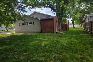 301 SE Fremont St, Brownsdale, MN 55918 - Photo 28