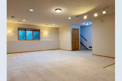2533 Montana Avenue E, Maplewood, MN 55119 - Photo 24