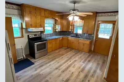 10 Park Street N, Fairfax, MN 55332 - Photo 2