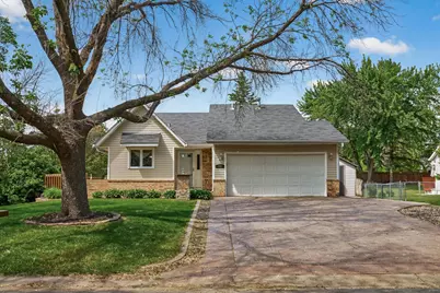 15264 92nd Place N, Maple Grove, MN 55369 - Photo 2