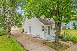 1221 4th St E, Saint Paul, MN 55106 - Photo 44
