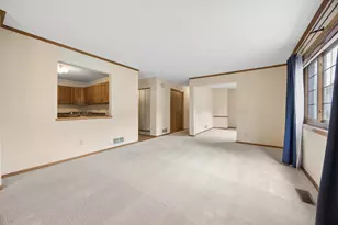 4050 Maureen Dr NE, Columbia Heights, MN 55421 - Photo 4