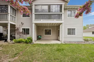 4050 Maureen Dr NE, Columbia Heights, MN 55421 - Photo 16